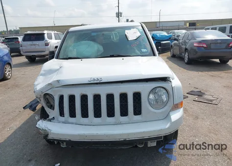 2016 Jeep Patriot Latitude z USA, uszkodzony, nr VIN 1C4NJRFB0GD696880